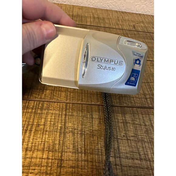 Olympus Stylus 80 Film Camera with 3 Rolls of Film - Picture 2 of 2